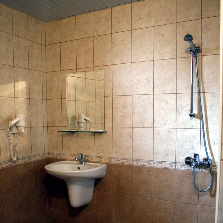 Armira Family Hotel Ivaylovgrad Bilik gambar